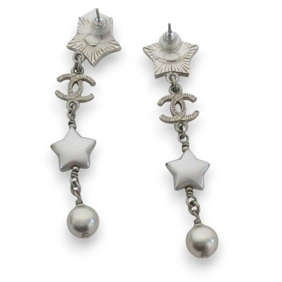 CHANEL Silver Pearl Logo Earrings - Picture 2 of 8
